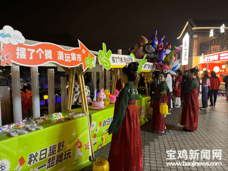 赢博体育宝鸡：茵香水镇璀璨烟花秀、汉服潮、音乐会狂嗨邦庆假期！(图2)